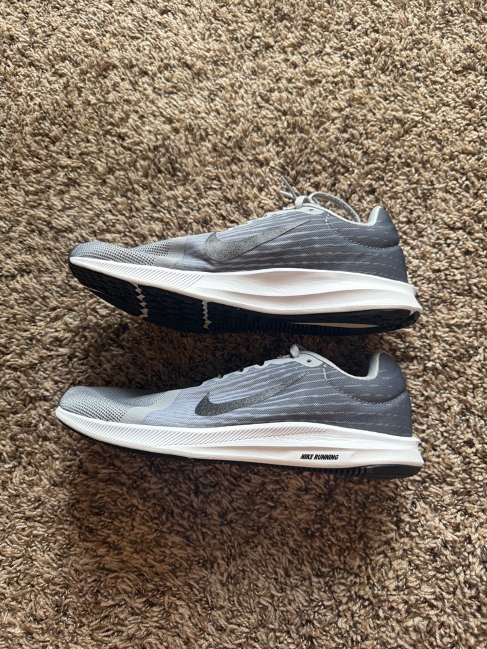 Nike running shoes - Picture 5 of 7